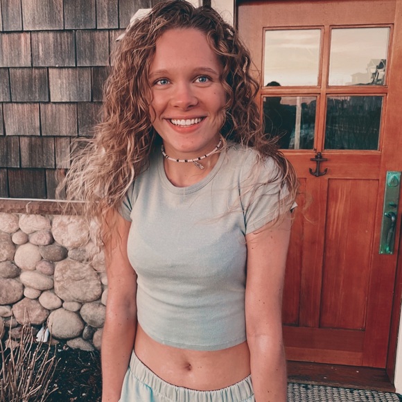 Meet your Posher, Taylor - Picture 7 of 7